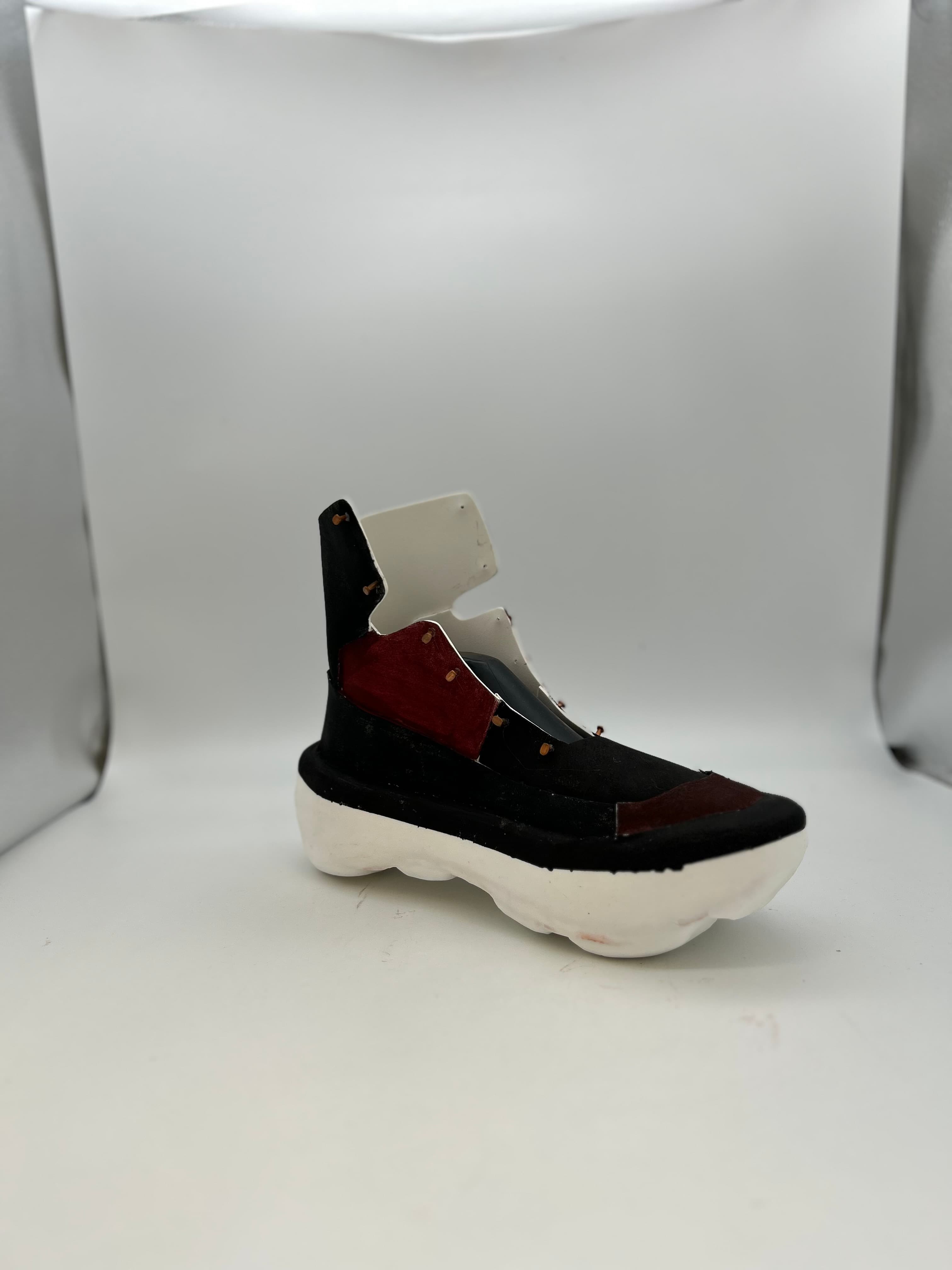 Final shoe — alternate angle